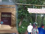 Gerbang Masuk Ke Perkebunan Baringga di Kabupaten Bandung, Jawa Barat