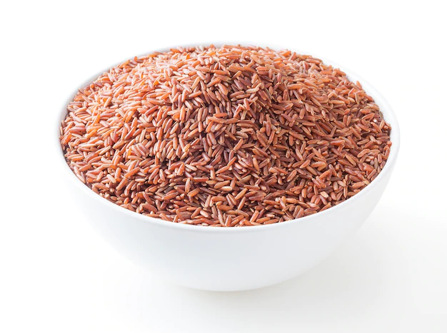 uncooked-red-rice-white-bowl-isolated-white-background-with-clipping-path_625448-715