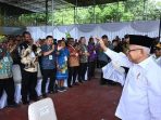 Wapres-Berdialog-Dengan-Para-Petani-Nabire (1)