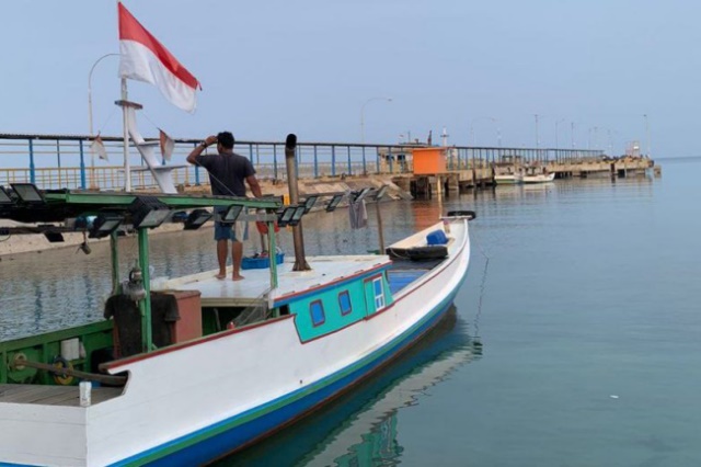 Aktivitas kapal nelayan di Kemujan, Kepulauan Karimunjawa, terpantau lengang. (Panennews.com/Ahmad M)
