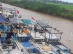 Perahu nelayan yang berlabuh darurat di Kabupaten Jepara