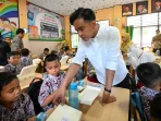 Makan-Bergizi-Gratis-di-SDN-103-Inpres-Hasanuddin