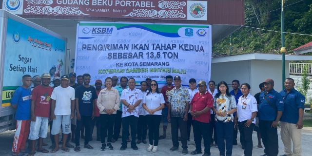 kalamo-biak-wujudkan-ekonomi-sirkular-berkelanjutan-135-ton-ikan-segar-tembus-pasar-jawa