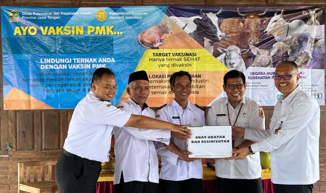 bantuan-obat-pmk-kementan